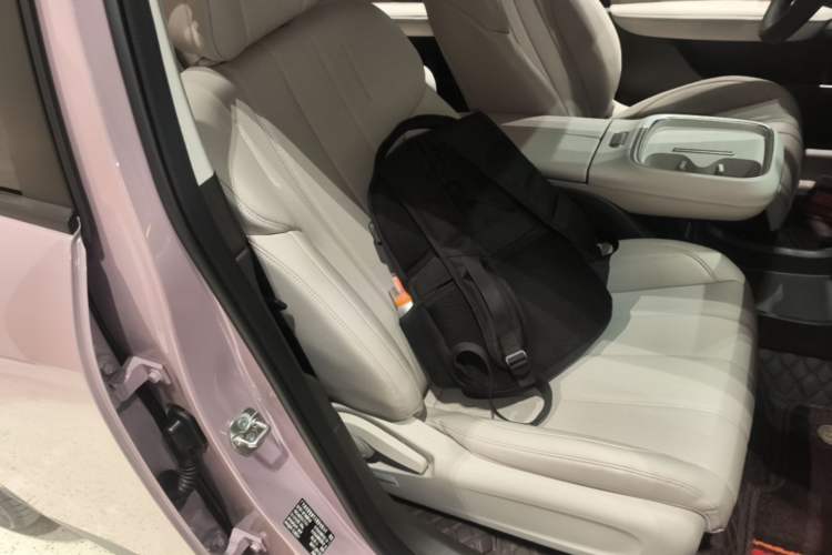 Used AION UT Super 2026 Model: Standard Edition Right Front Seat