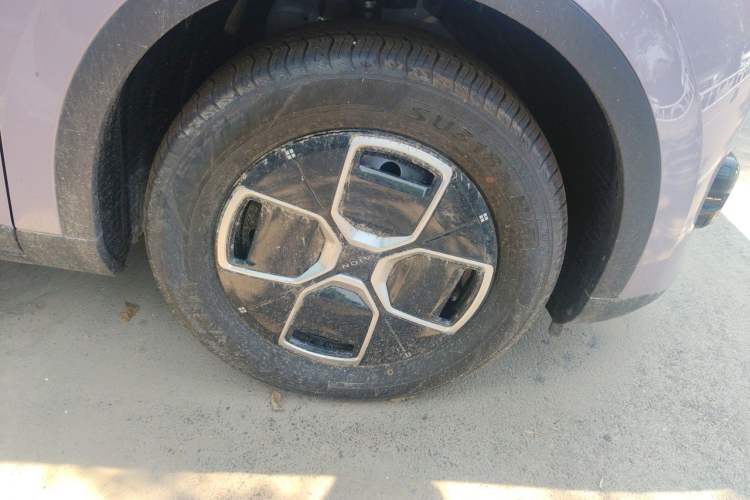 Used AION UT Super 2026 Model: Standard Edition Right Front Wheel Hub