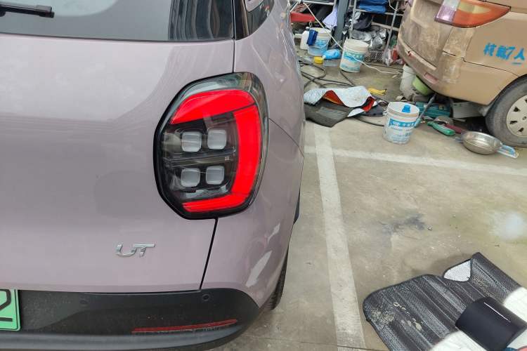 Used AION UT Super 2026 Model: Standard Edition Right Rear Taillight