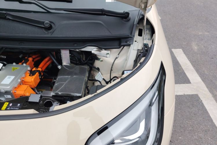 Used AION UT Super 2026 Model: Standard Edition Engine Bay Left