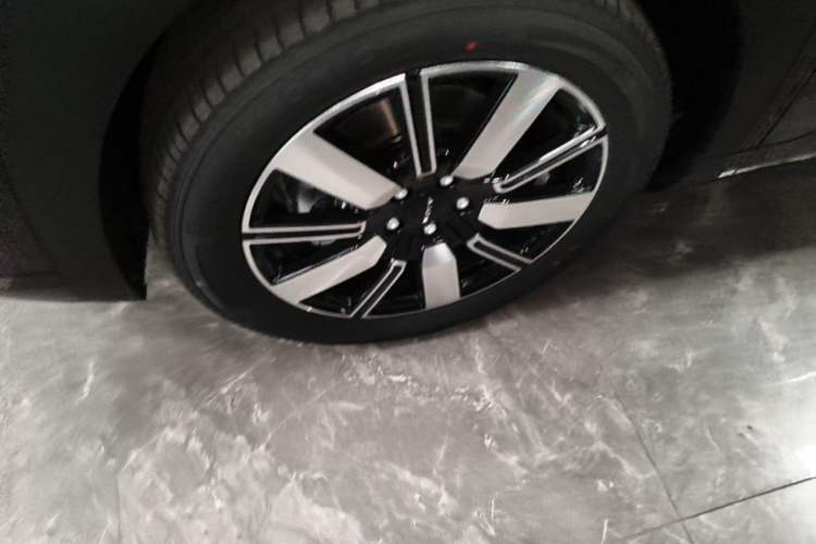 Used AION i60 2026 Model 530 Standard Edition Left Front Wheel Hub