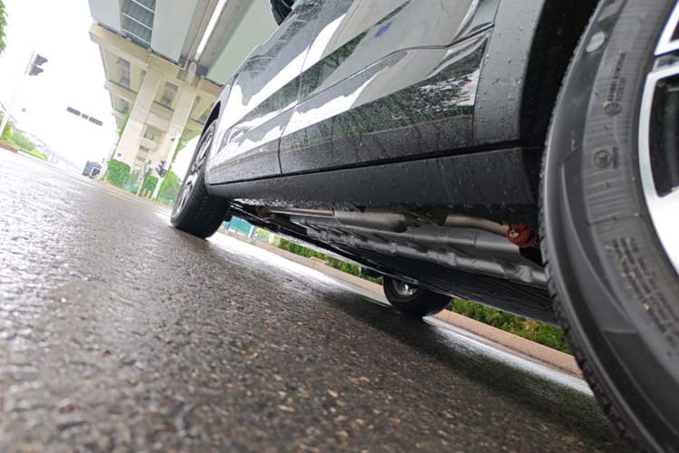 Used AION i60 2026 Model 210 Standard Edition Left Side Sill