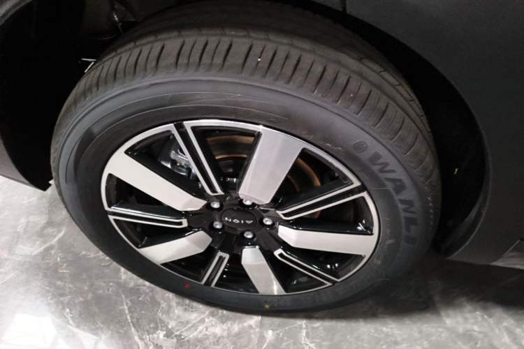 Used AION i60 2026 Model 530 Standard Edition Right Rear Wheel Hub