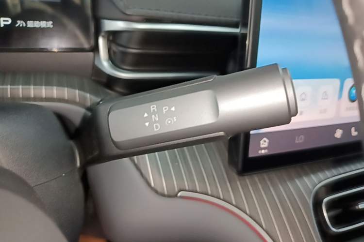 Used AION i60 2026 Model 530 Advanced Edition Gear Lever