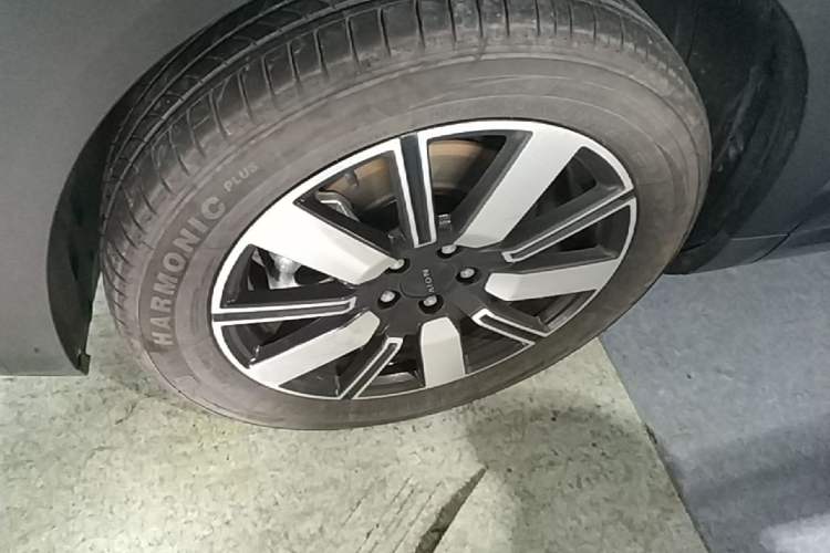 Used AION i60 2026 Model 210 Standard Edition Left Front Wheel Hub