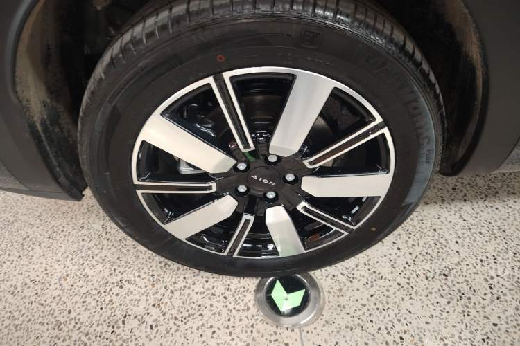 Used AION i60 2026 Model 210 Standard Edition Right Rear Wheel Hub