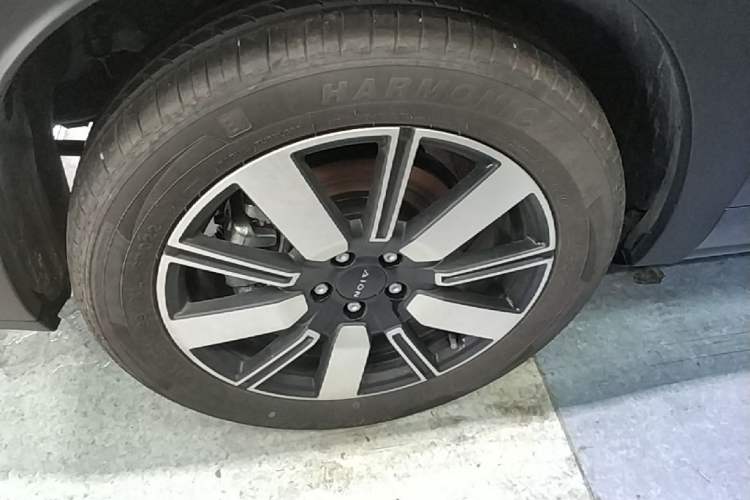 Used AION i60 2026 Model 210 Standard Edition Right Rear Wheel Hub