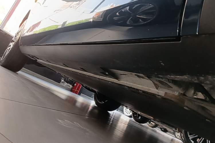 Used AION i60 2026 Model 530 Advanced Edition Right Side Sill