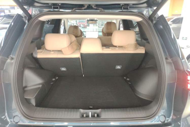 Used AION i60 2026 Model 210 Standard Edition Trunk