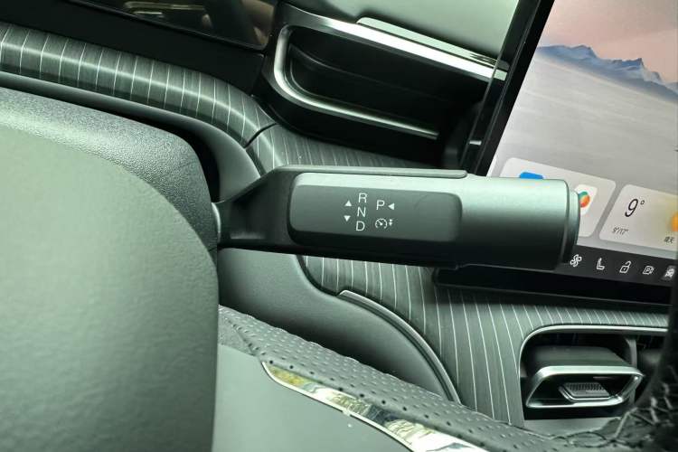 Used AION i60 2026 Model 210 Standard Edition Gear Lever
