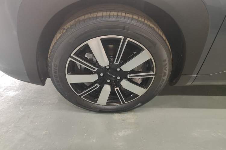 Used AION i60 2026 Model 210 Standard Edition Left Front Wheel Hub