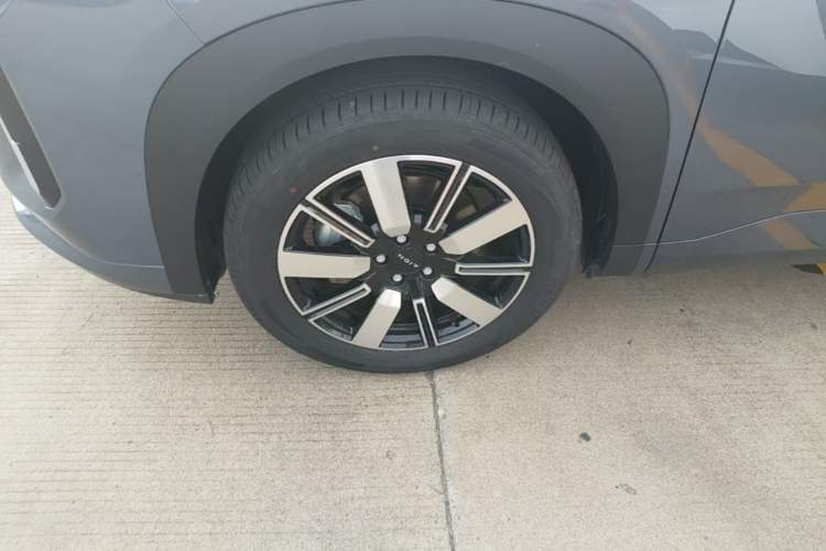 Used AION i60 2026 Model 530 Standard Edition Left Front Wheel Hub