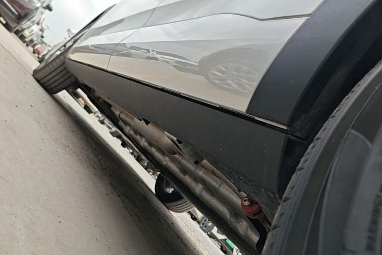 Used AION i60 2026 Model 210 Standard Edition Left Side Sill