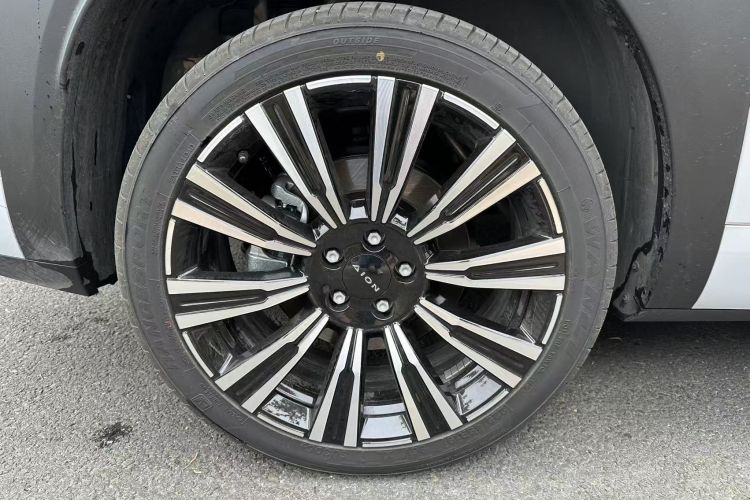 Used AION i60 2026 Model 210 Standard Edition Right Rear Wheel Hub