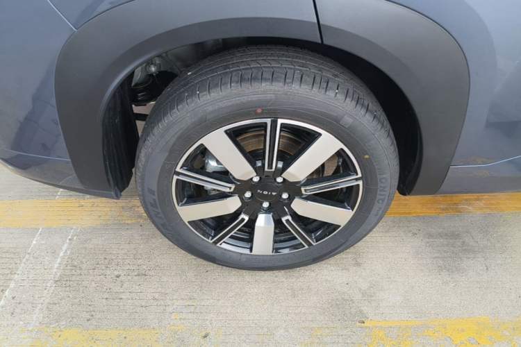 Used AION i60 2026 Model 530 Standard Edition Right Rear Wheel Hub