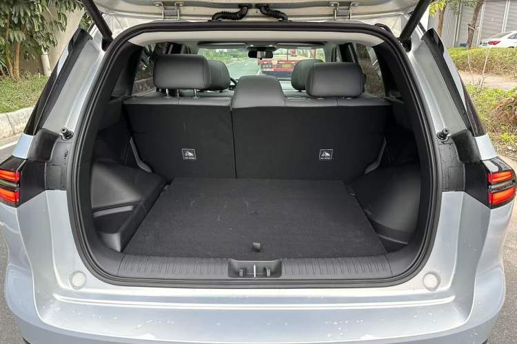 Used AION i60 2026 Model 210 Standard Edition Trunk
