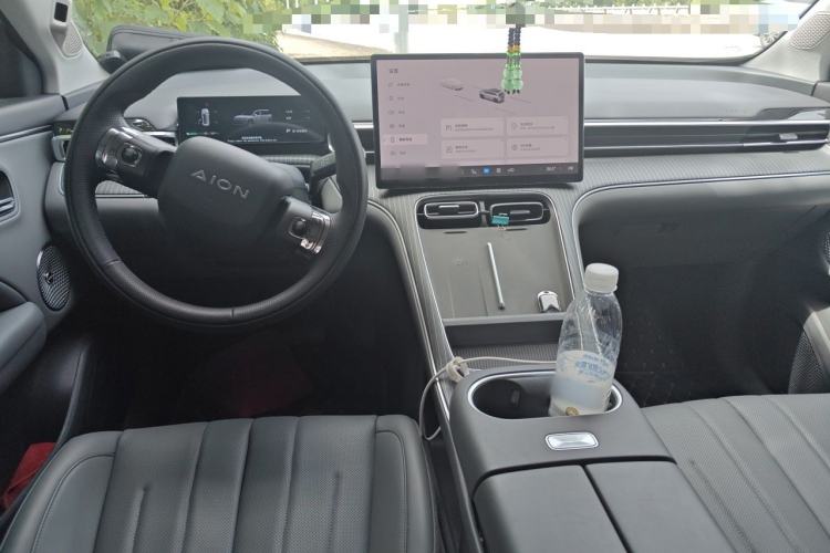 Used AION i60 2026 Model 530 Advanced Edition Center Console