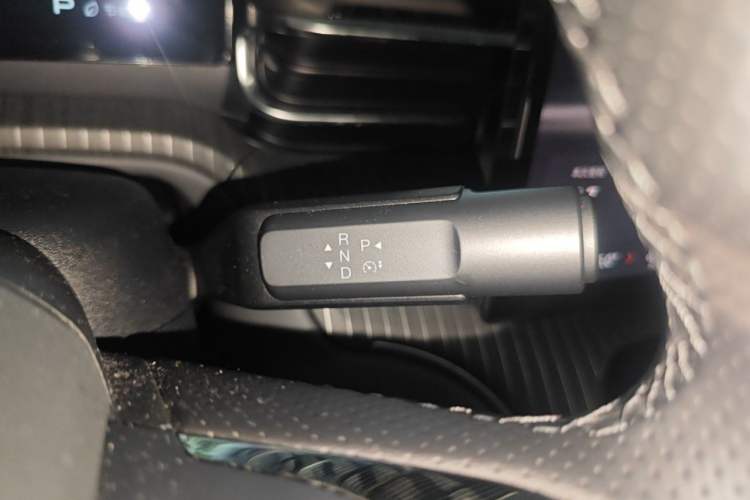 Used AION i60 2026 Model 210 Advanced Edition Gear Lever
