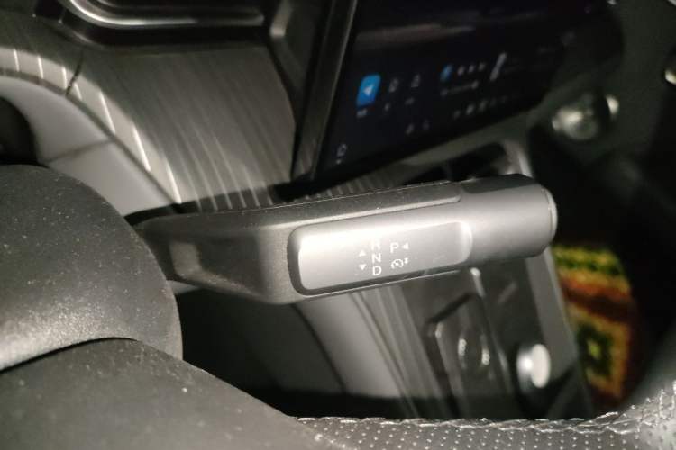 Used AION i60 2026 Model 210 Standard Edition Gear Lever