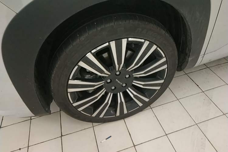 Used AION i60 2026 Model 210 Standard Edition Left Front Wheel Hub