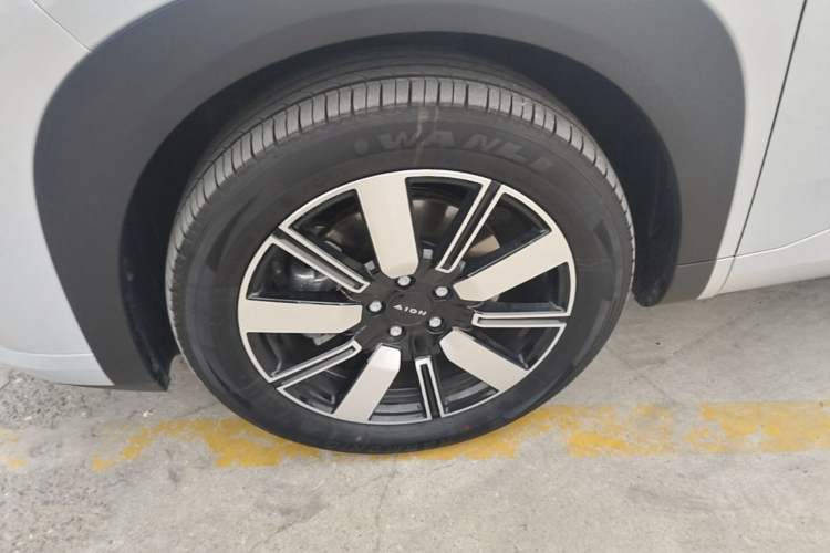 Used AION i60 2026 Model 530 Standard Edition Left Front Wheel Hub