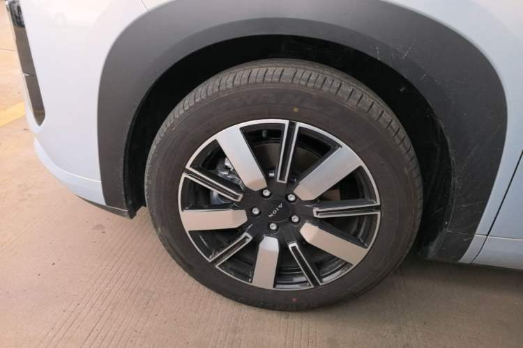 Used AION i60 2026 Model 650 Standard Edition Left Front Wheel Hub