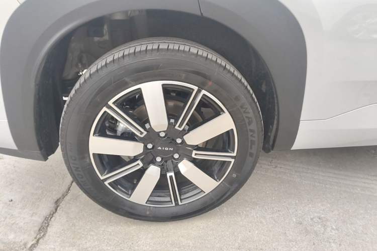 Used AION i60 2026 Model 530 Standard Edition Right Rear Wheel Hub
