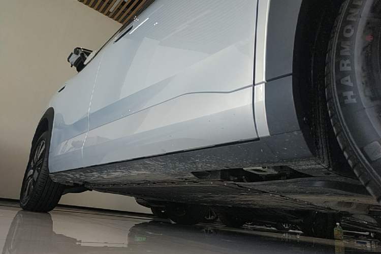 Used AION i60 2026 Model 210 Standard Edition Right Side Sill
