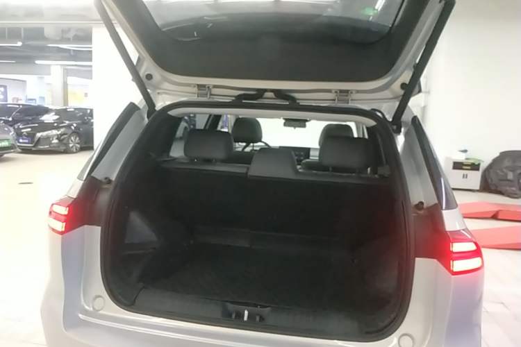 Used AION i60 2026 Model 210 Standard Edition Trunk