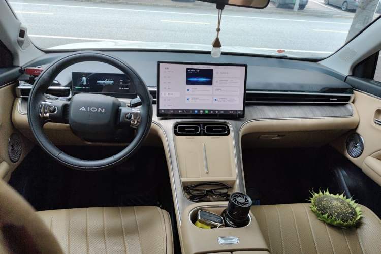 Used AION i60 2026 Model 650 Advanced Edition Center Console