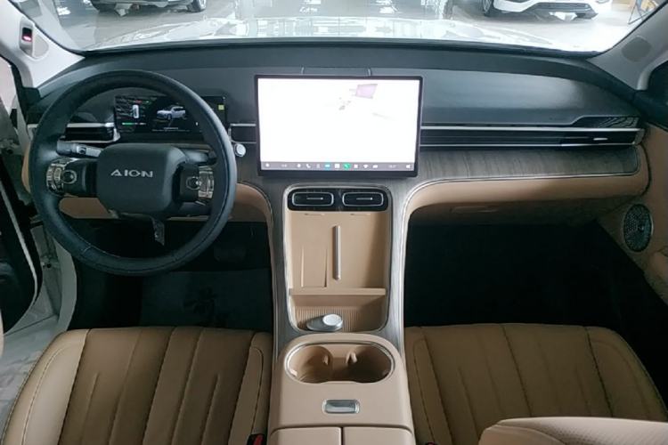 Used AION i60 2026 Model 530 Advanced Edition Center Console