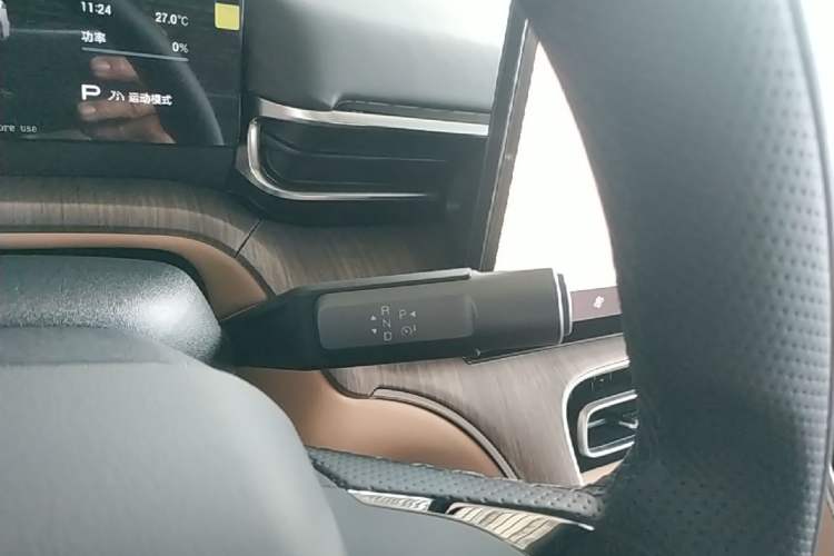 Used AION i60 2026 Model 530 Advanced Edition Gear Lever