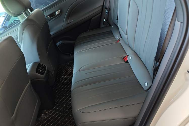 Used AION i60 2026 Model 650 Standard Edition Left Rear Seat
