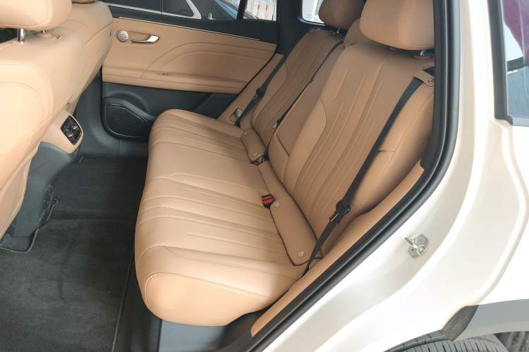 Used AION i60 2026 Model 210 Standard Edition Left Rear Seat