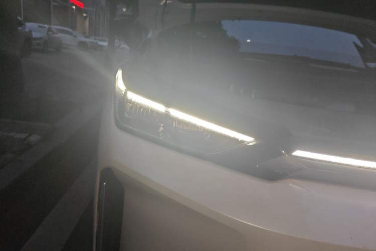 Used AION i60 2026 Model 530 Standard Edition Right Front Headlight