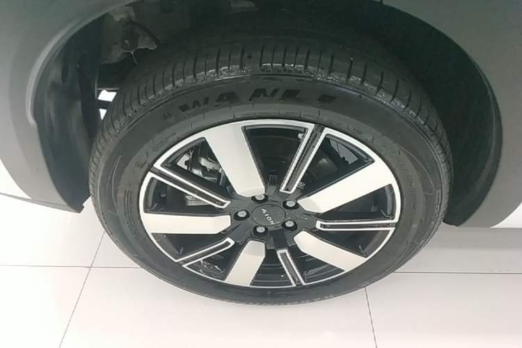 Used AION i60 2026 Model 210 Standard Edition Right Rear Wheel Hub