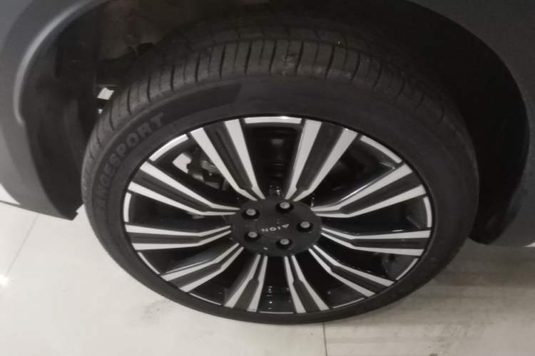 Used AION i60 2026 Model 210 Advanced Edition Right Rear Wheel Hub