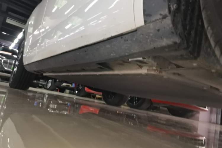 Used AION i60 2026 Model 210 Standard Edition Right Side Sill