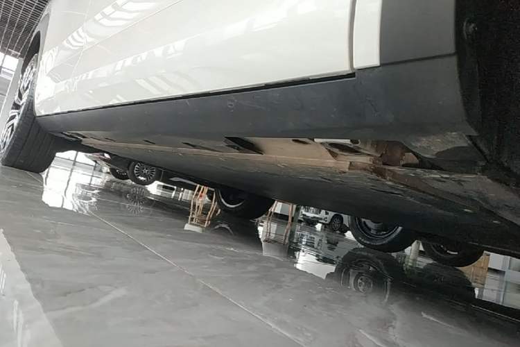 Used AION i60 2026 Model 530 Advanced Edition Right Side Sill
