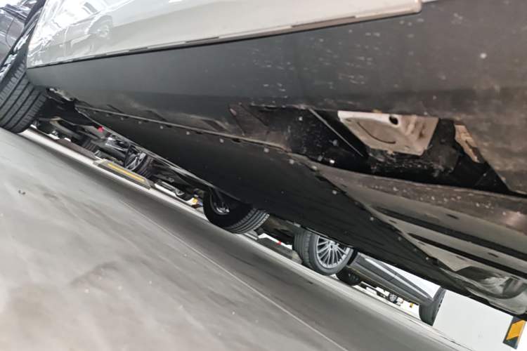 Used AION i60 2026 Model 210 Standard Edition Right Side Sill