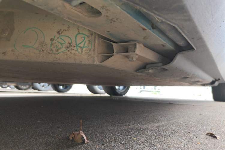 Used AION LX 2019 80D Chassis Front Left