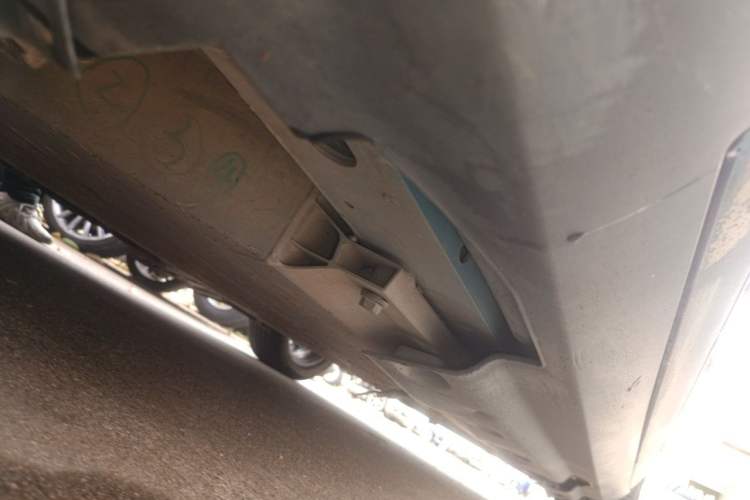 Used AION LX 2019 80D Chassis Front Left