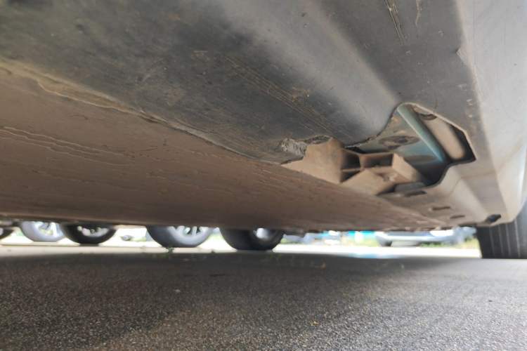 Used AION LX 2019 80D Chassis Rear Right