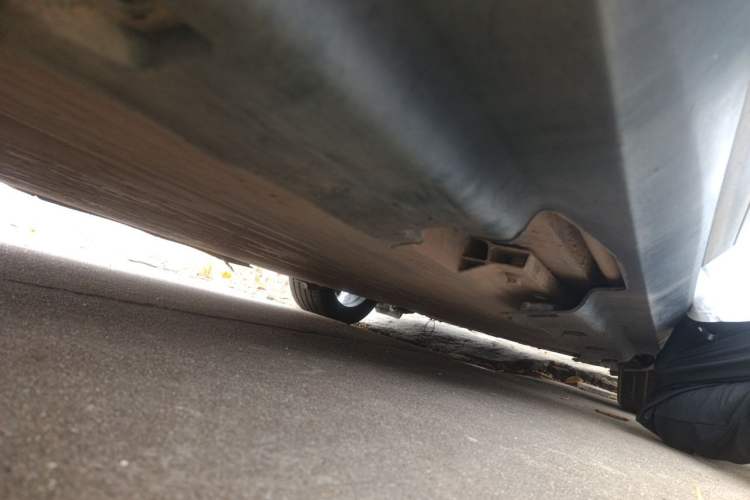 Used AION LX 2019 80D Chassis Rear Right