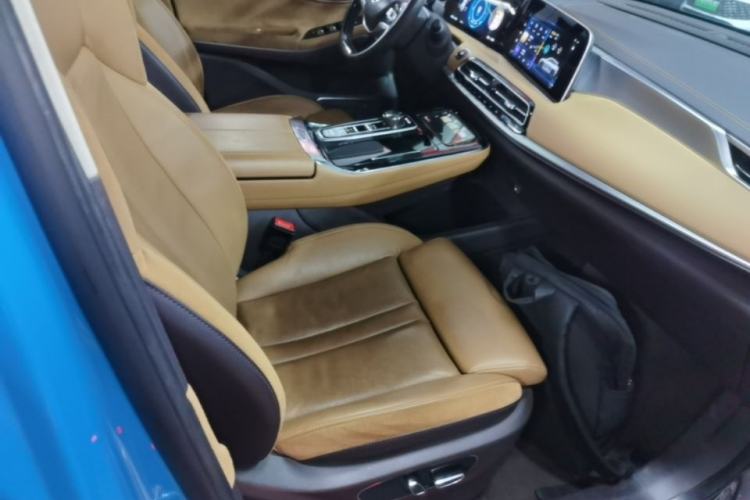 Used AION LX 2019 80D Max Right Front Seat