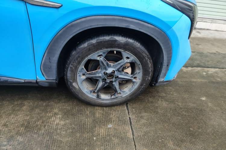 Used AION LX 2019 80D Right Front Wheel Hub