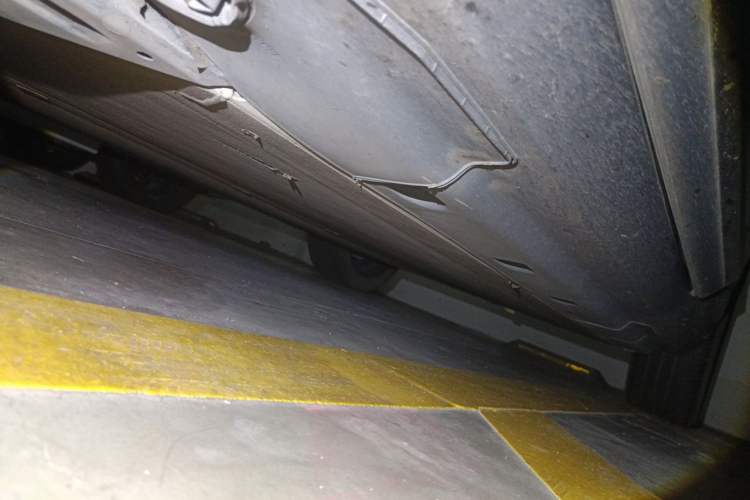 Used AION LX 2019 80D Chassis Front Left
