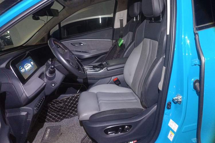 Used AION LX 2019 80D Left Front Seat