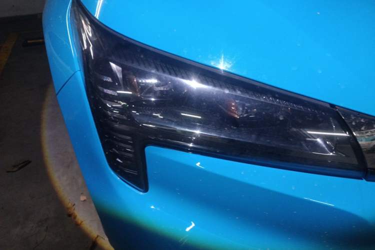 Used AION LX 2019 80D Right Front Headlight