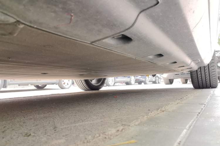 Used AION LX 2019 80D Chassis Front Left